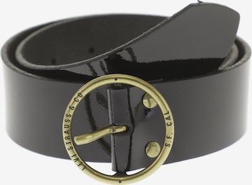 LEVI'S ® Belt in One size in Black: front