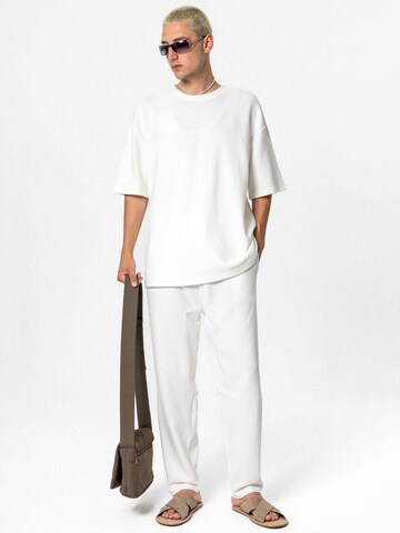 Loosefit Pantalon 'Foxglove' VAMOS CLO en blanc