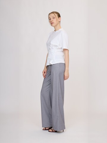 Résumé Top ' OtiliaRS ' in White: side