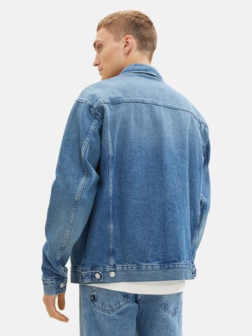 TOM TAILOR DENIM Overgangsjakke i blå