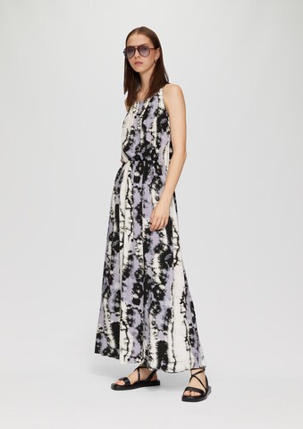 QS Kleid in Grau: Vorderseite