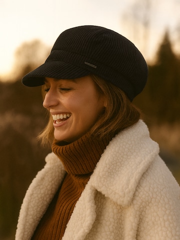Hatland Pet 'Yasmin' in Zwart