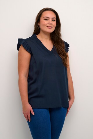 KAFFE CURVE - Blusa 'Dahlie' em azul: frente