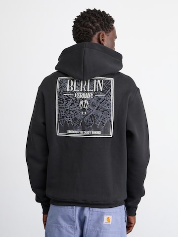 Felpa 'Berlin Candy' di ALPHA INDUSTRIES in nero: frontale
