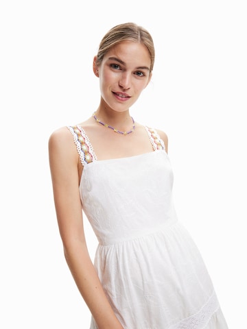 Desigual Letnia sukienka 'Karen' w kolorze biały