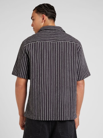 TOPMAN Regular Fit Hemd in Schwarz