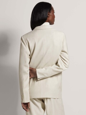 MADELEINE Blazer in Weiß