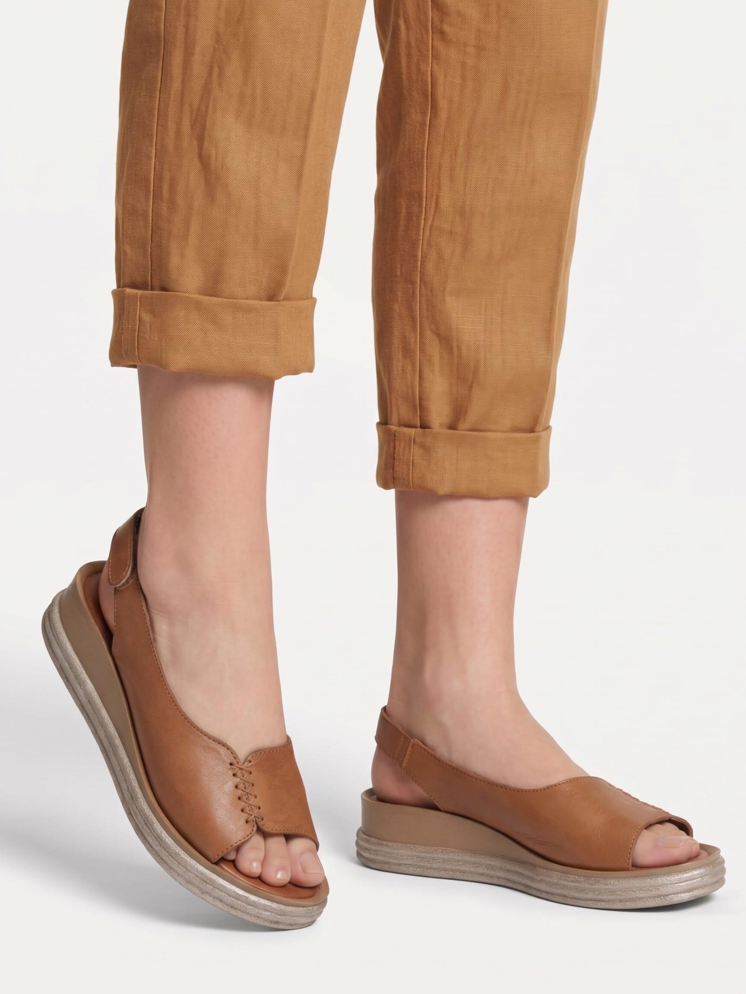 Maciejka Sandal 'L7631-29/00-1' in Yellow: front