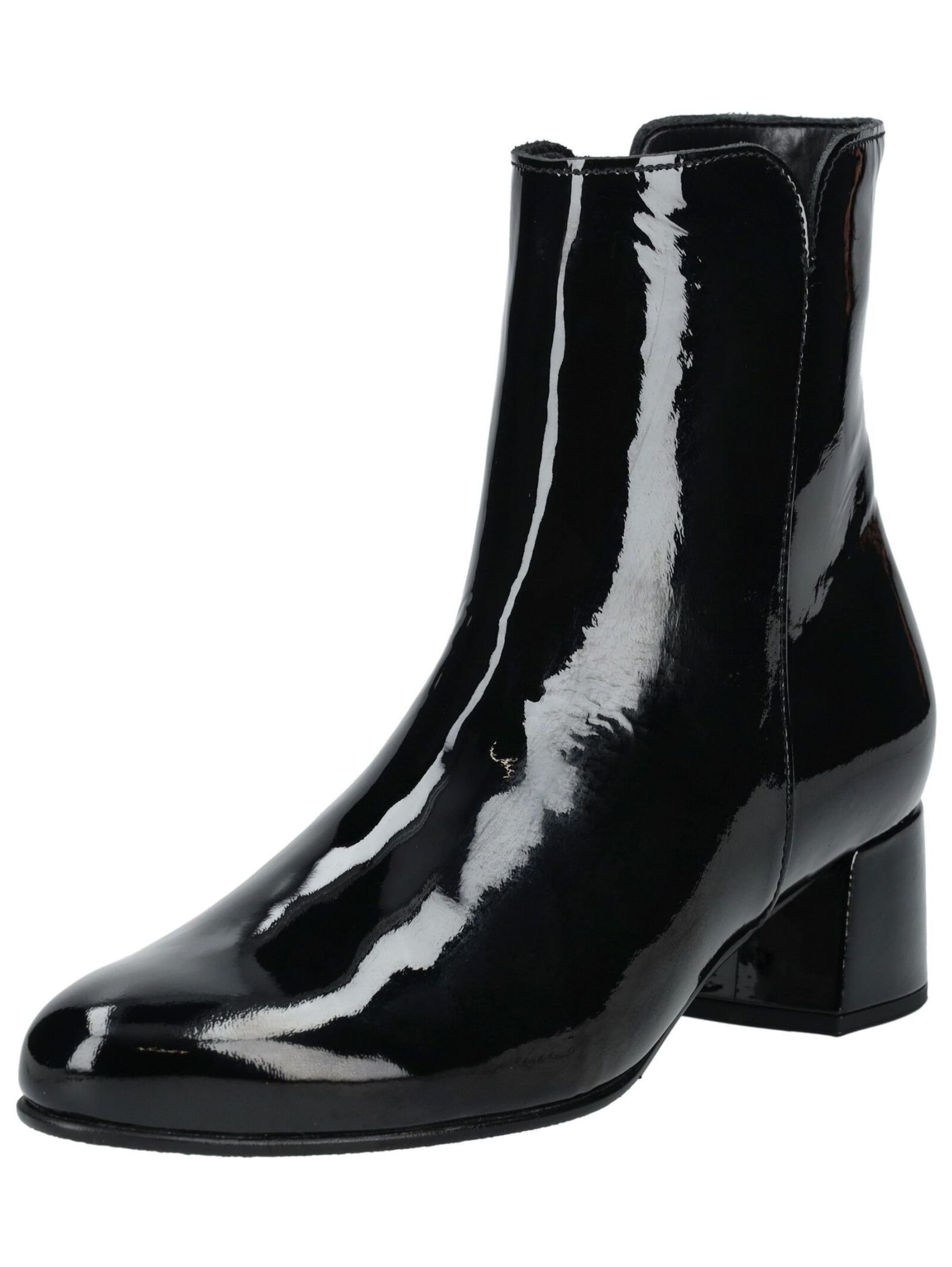 GABOR Bootie in Black: front
