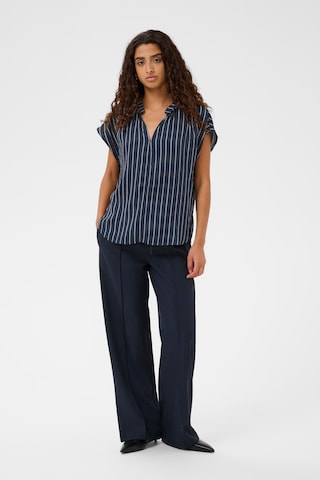 SOAKED IN LUXURY Bluse 'SLIoana' i blå