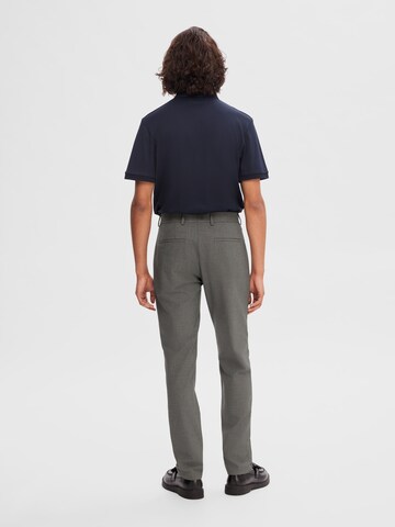 Coupe slim Pantalon chino 'Robert' SELECTED HOMME en gris