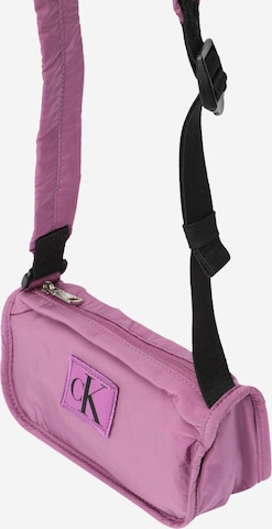 Calvin Klein Jeans Crossbody Bag in Purple: front