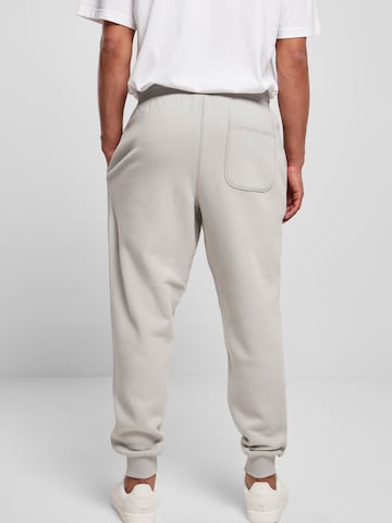 Urban Classics Tapered Pants in Grey