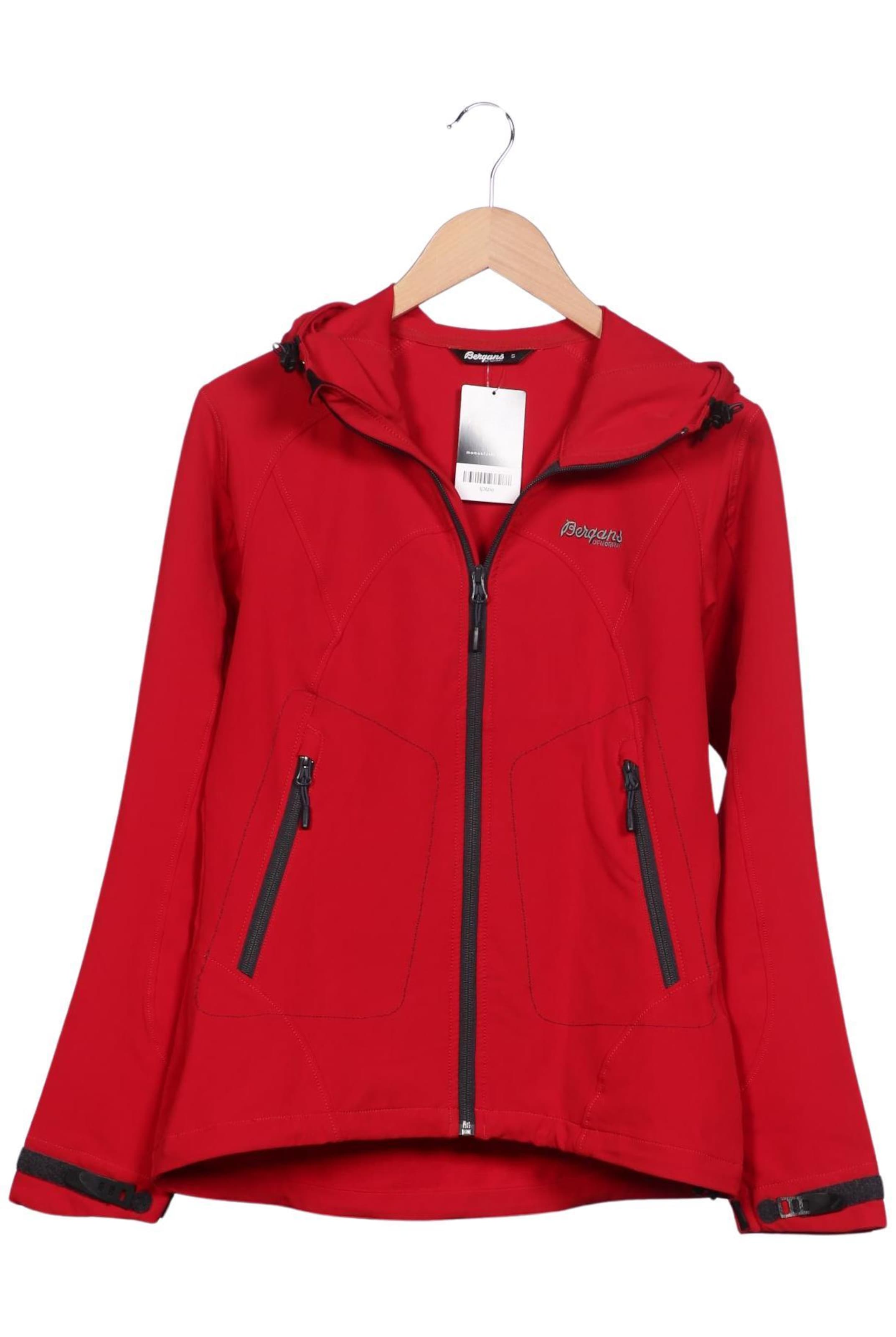 Bergans of Norway Jacket & Coat in S in Red: front
