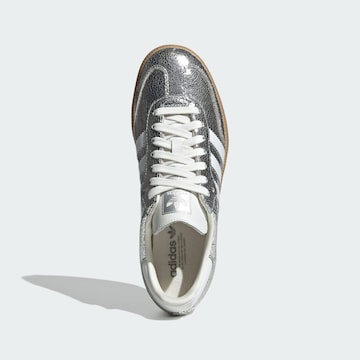 ADIDAS ORIGINALS Ниски маратонки 'Samba' в сребърно