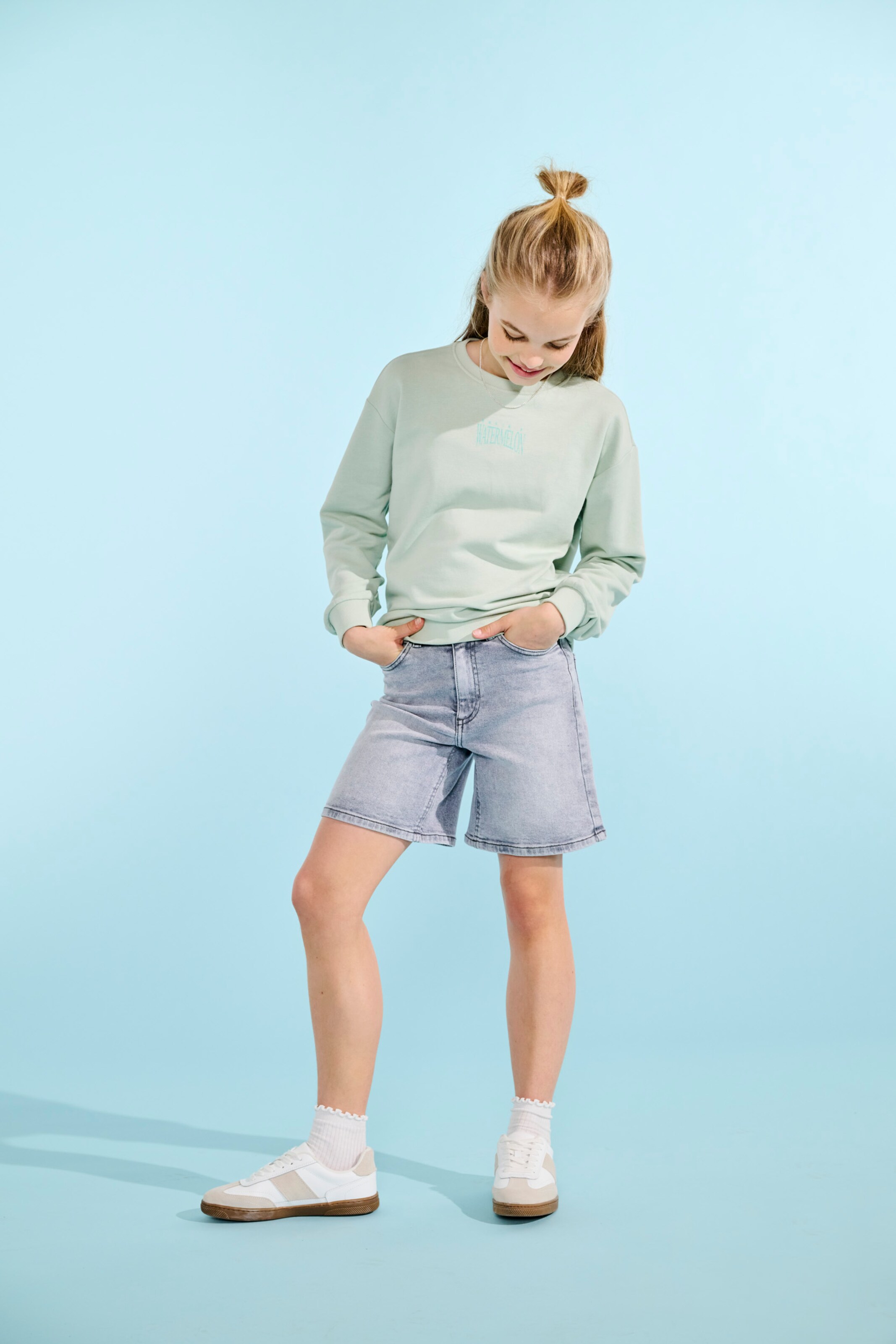 ONLY GIRLS Sweatshirt 'KOGPhilea' in Green