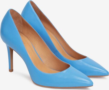 Kazar Pumps in Blue