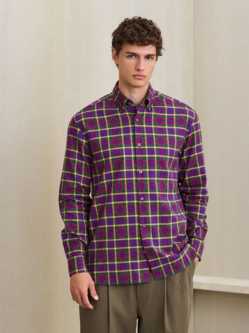 Regular fit Camicia di Next in lilla: frontale