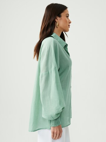 Camicia da donna di BWLDR in verde