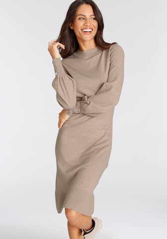 LAURA SCOTT Knitted dress in Beige