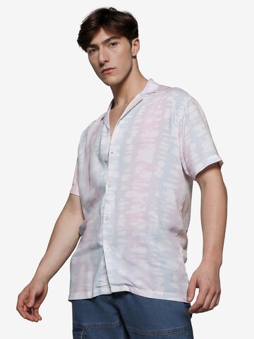 Campus Sutra Comfort fit Button Up Shirt in Mixed colours