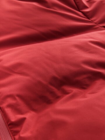 Geacă de iarnă de la Next pe roșu