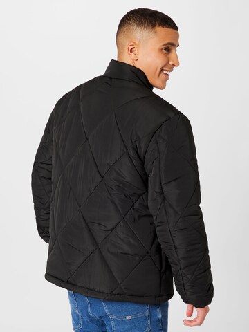 Veste mi-saison 'PAMPA' forét en noir