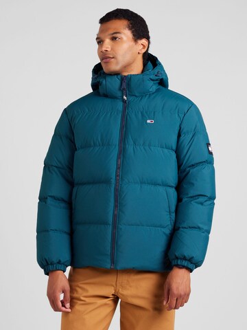 Tommy Jeans - Chaqueta de invierno 'Essential' en verde: frente
