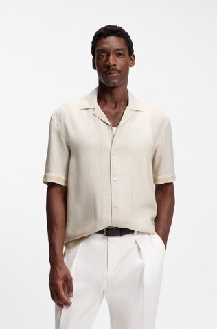 BOSS Comfort Fit Hemd in Beige: Vorderseite