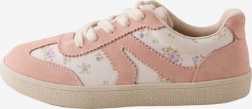 Sneaker de la Next pe roz: față