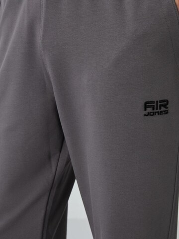 Tommy Life Tracksuit in Grey