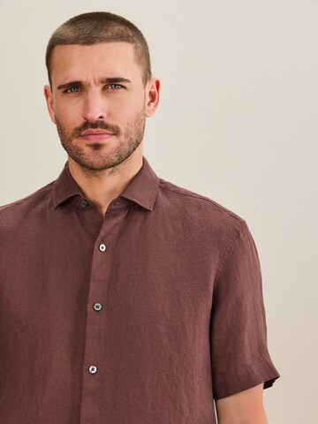 Regular fit Camicia di Next in marrone