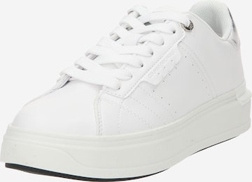 Sneaker bassa 'CLAYTON' di Colmar in bianco: frontale