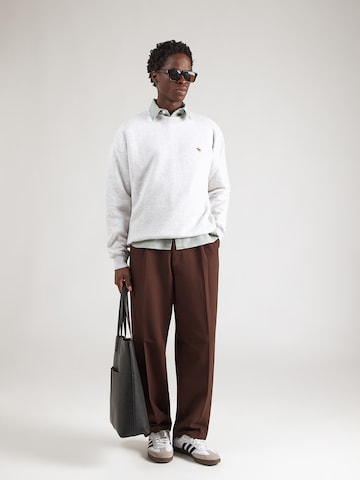 Abercrombie & Fitch Суичър 'ICON ESSENTIAL' в сиво