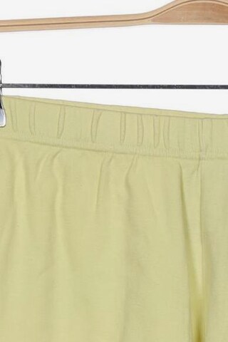 hessnatur Shorts in M in Yellow