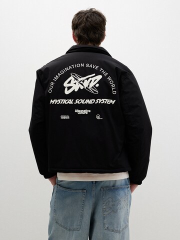 Veste mi-saison 'STWD' Pull&Bear en noir : devant