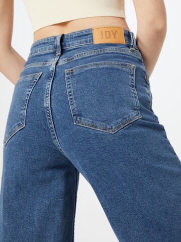 JDY Regular Jeans 'Kaja' in Blau