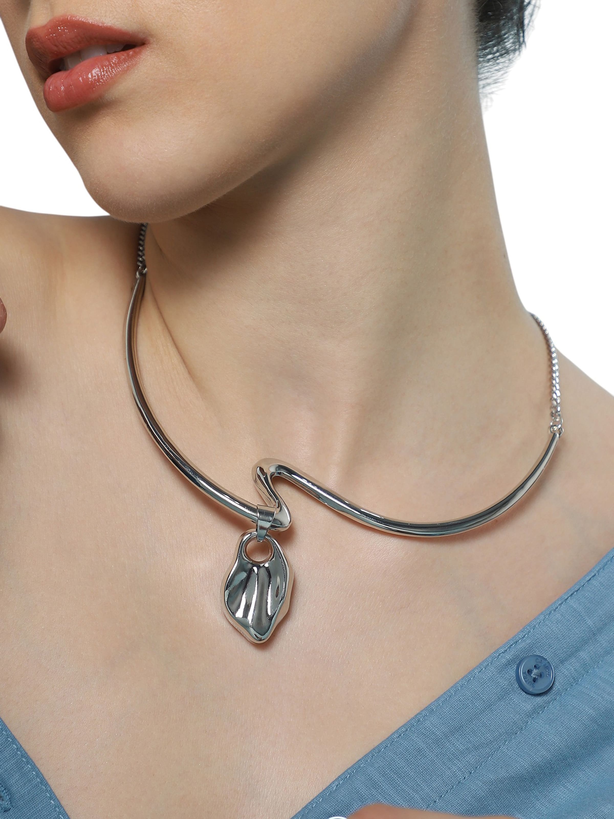 SOHI Řetízek 'Soundarya' – stříbrná