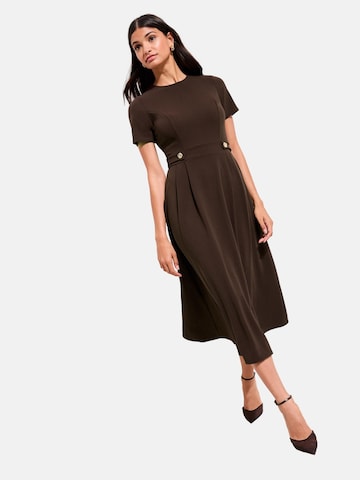 Friends Like These Платье в Коричневый: спереди