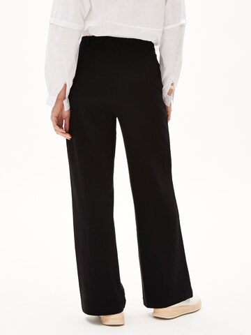 ARMEDANGELS Wide leg Broek 'Himari' in Zwart