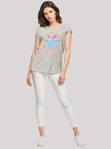 F4NT4STIC Shirt 'Life Is A Beach Enjoy The Waves' in Grijs
