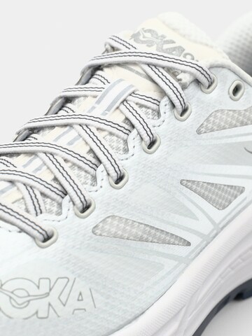HOKA - Sapatilhas baixas 'MAFATE SPEED 2' em branco