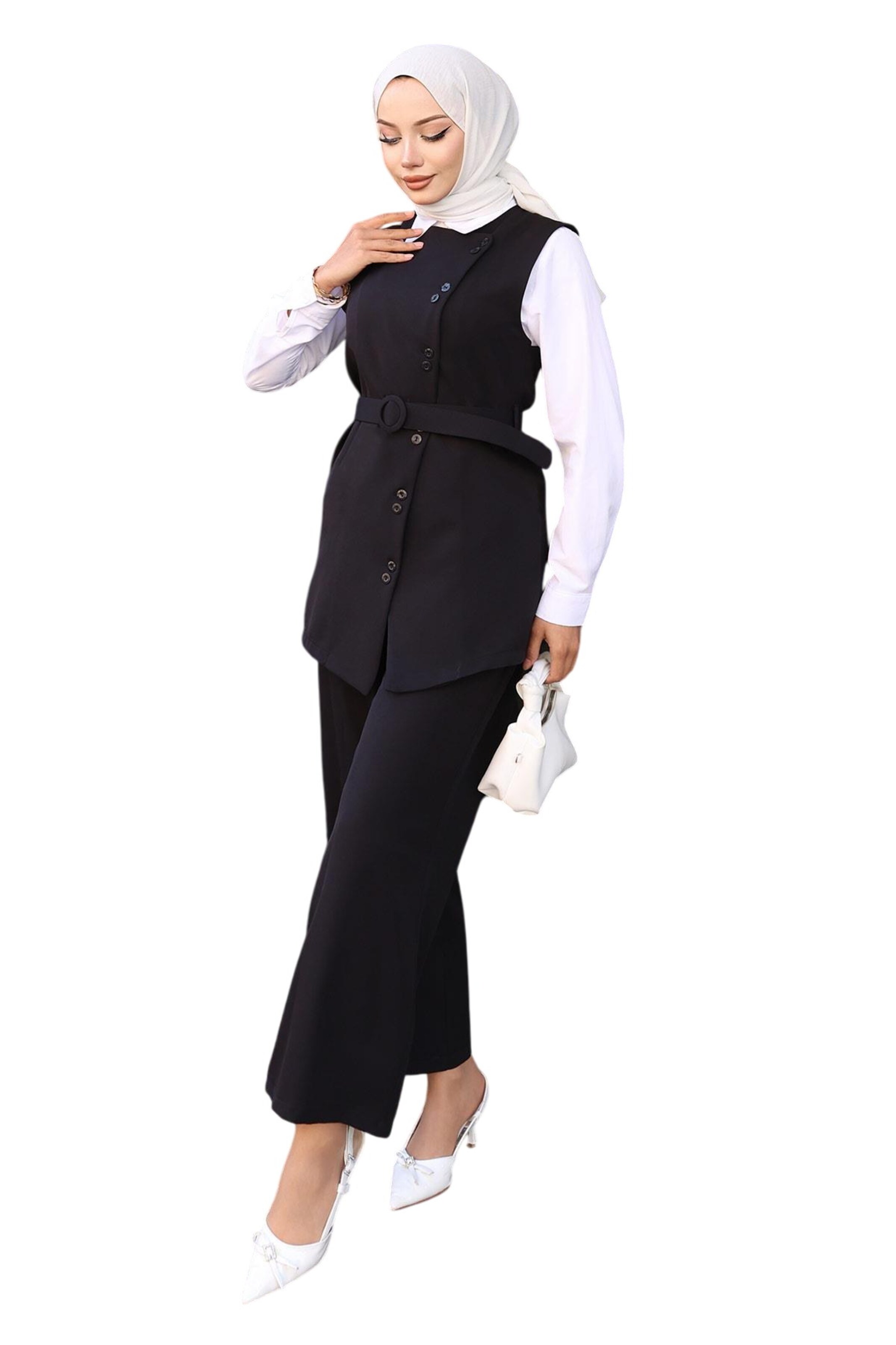 Pantalons de tailleur MODAMIHRAM en noir