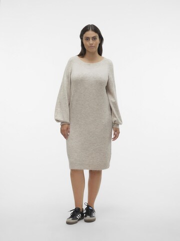 Abito in maglia 'CLEFILE' di Vero Moda Curve in grigio: frontale