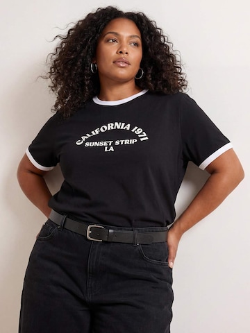 Trendyol Curve - Camiseta en negro: frente