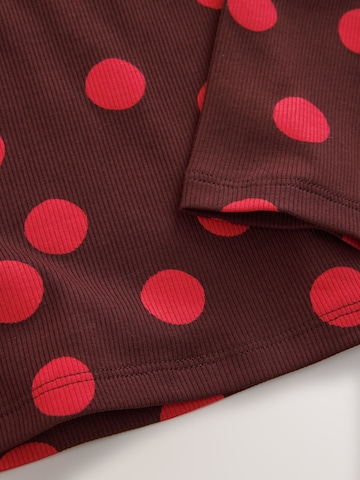 Next - Camiseta en marrón