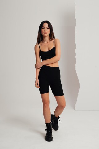 A LOT LESS Skinny Leggings 'Emma' in Black