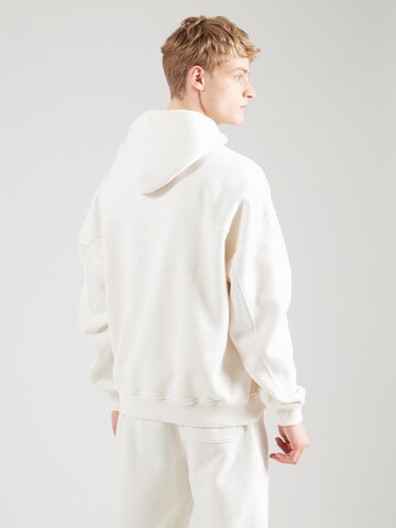 Abercrombie & Fitch Sweatshirt in White