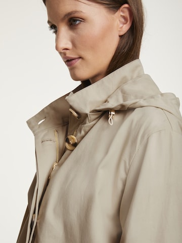 heine Between-season jacket in Beige