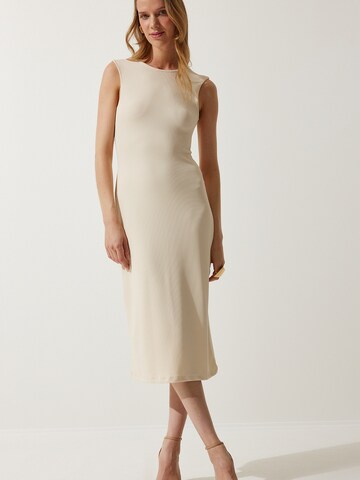 Robes en maille Happiness İstanbul en beige : devant